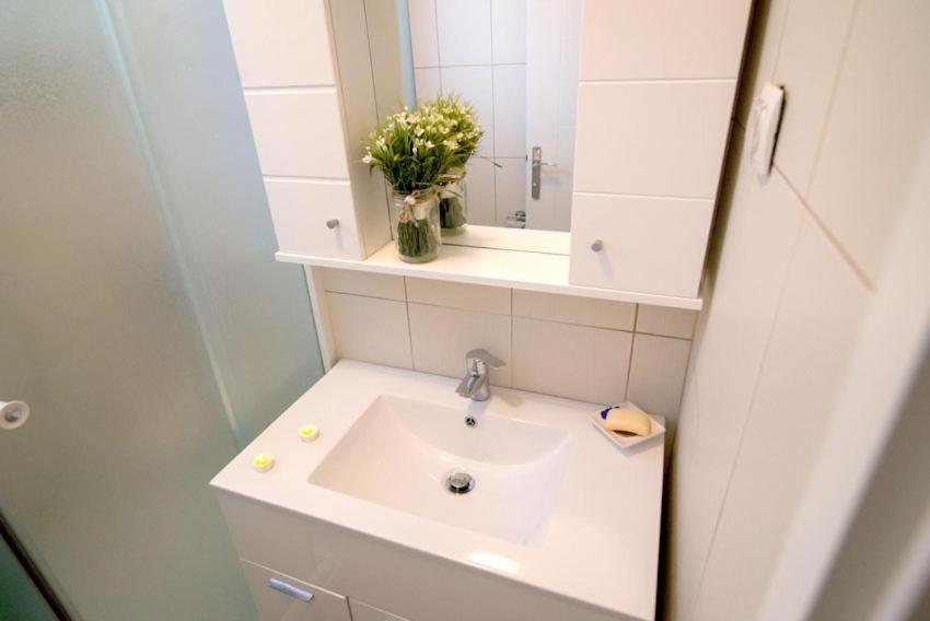 Apartmani Santic Baška Voda Exterior foto